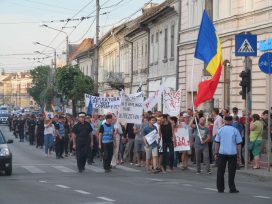 Cover for: Marching for liberal democracy: The phenomenon of street protests in Romania