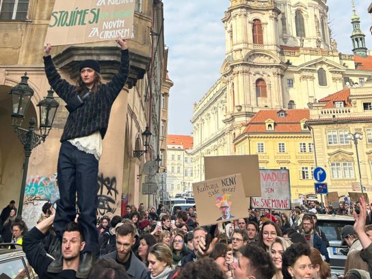 Cover for: Culture cuts endanger journals in Czechia and Slovakia